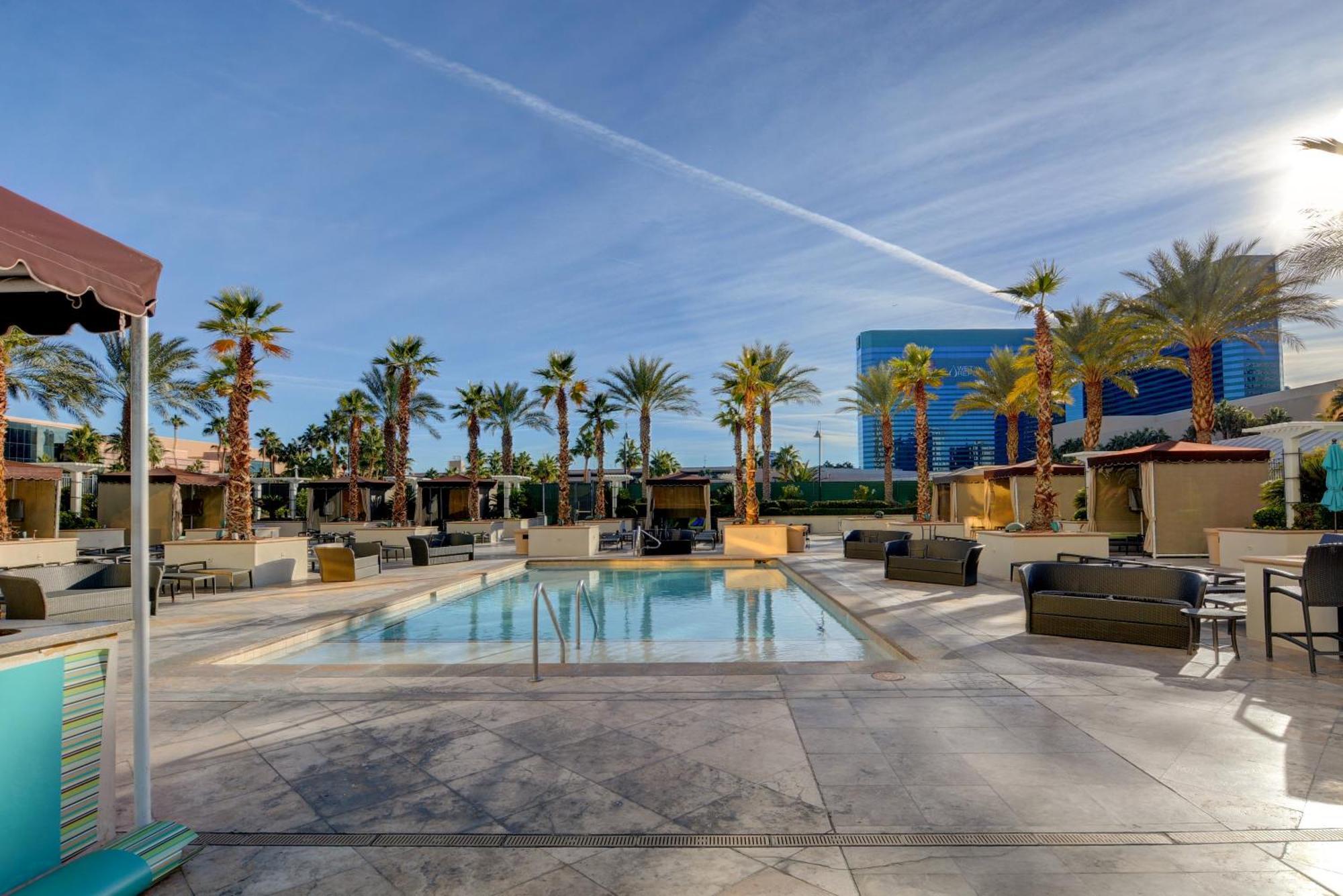 The Fantasy Suite Mgm Signature Pool View Las Vegas Exterior foto